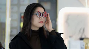 Aesthetic Girls with Glasses: Pure and Cute Portrait Trends 2026 - image 24