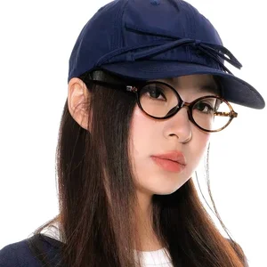 Aesthetic Girls with Glasses: Pure and Cute Portrait Trends 2026 - image 21