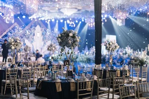 Lavish Million-Dollar Warehouse Wedding in Central Vietnam - image 2