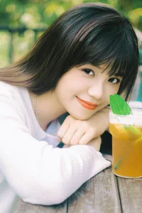 YiTuYu Art Language Vol.10235 Miao Miao: A 16P Showcase of Artistic Elegance - image 9