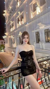 Elegant 2026 Dress Fashion Gallery: Stunning 4K Portrait Photography - image 7