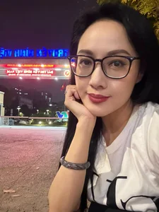 Vietnamese Celebrity Update: Hoai Linh Returns to the US and Heartfelt Tributes - image 29