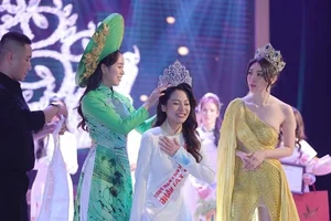 Ao Dai Beauty Pageant: The Graceful Charm of Ho Yen Nhi and Tran Thi Duyen - image 6
