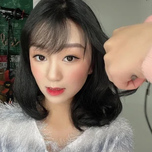 Ao Dai Beauty Pageant: The Graceful Charm of Ho Yen Nhi and Tran Thi Duyen - image 18