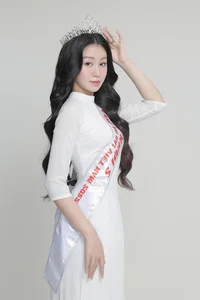 Ao Dai Beauty Pageant: The Graceful Charm of Ho Yen Nhi and Tran Thi Duyen - image 13