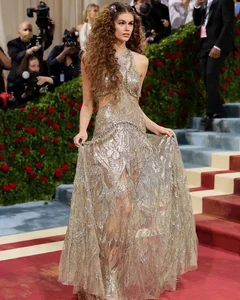 Ethereal and Fairy-Like Fashion Trends Gaining Global Popularity - image 8