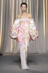 Ethereal and Fairy-Like Fashion Trends Gaining Global Popularity - image 1
