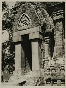 Rare 1926 Archival Photos of Champa Monuments in Vietnam: Exploring the Ancient Architecture and Cultural Heritage of the Cham Kingdom - image 6