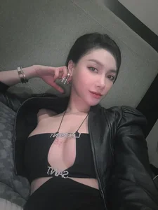 MC Minh Ha Captivates Fans with Stunning Curves and Bold Fashion Choices - image 2