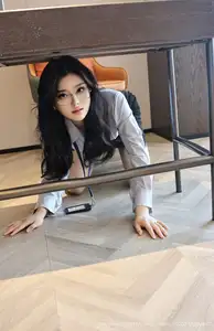XiuRen No10674 Nuo Li Zi Unveiling Her Captivating Office Charm - image 19