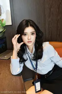 XiuRen No10674 Nuo Li Zi Unveiling Her Captivating Office Charm - image 22