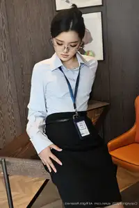 XiuRen No10674 Nuo Li Zi Unveiling Her Captivating Office Charm - image 42