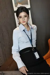 XiuRen No10674 Nuo Li Zi Unveiling Her Captivating Office Charm - image 25
