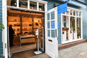 Bicester Village Guide: Luxury Outlet Shopping Near London and Oxfordshire - image 6