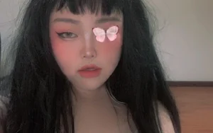 The Reality Behind the Screen: TikTok Filter Fails and the Growing Conversation on Authentic Beauty Standards Online - image 5