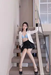 XiuRen No.10615 Yu Zi Jiang Fish: Alluring Secretary in Black Stockings - image 25