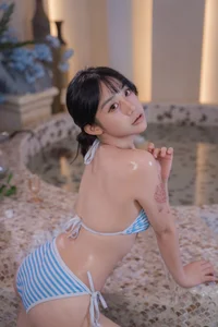 YiTuYu Vol.10296: Exploring the Visual Narrative of Yi Yuan Tong Xue Jodie - image 27