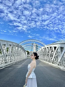 Famous Saigon Flight Attendant Strongly Denies Malicious Escort Tour Rumors - image 2