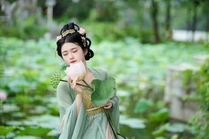 Exploring Artistic Elegance in YiTuYu Art Language Vol.7529 Dan Gao De Dan Dan - image 3