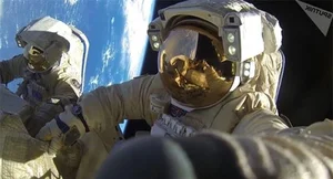 Shocking UFO Encounters Revealed by Canadian Astronauts in Deep Space - image 6
