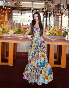 Huyen Baby Shines as a Summer Goddess in Luxurious and Sophisticated Fashion Styles - image 1