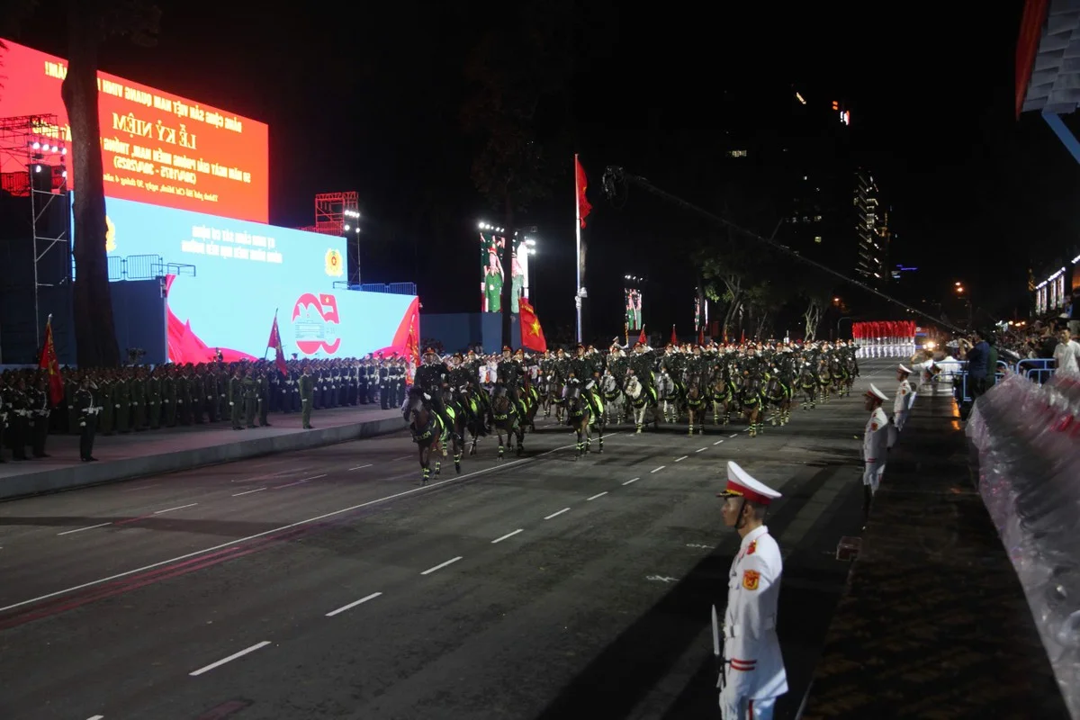 Impressive Night Rehearsal of the People's Public Security Forces