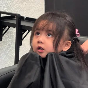 The Viral Charm of Huyền 2k4 and Duy Nhỏ's Daughter: A New Social Media Sensation - image 1