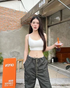 Everyday Fashion: How to Style Casual Outfits to Flatter Your Silhouette - image 1