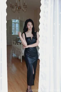 Elegant Modern Fashion Photography: Nan Qiao Stylish Portrait Series Featuring Chic Wardrobe Trends and Professional High-Resolution Studio Artistry - image 1