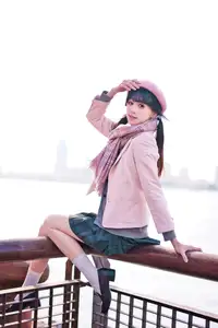 Explore Tun Shu Mei Vol.8548: The girl with a pink beret and enchanting fashion style on railway tracks - image 36