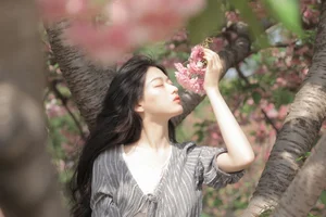 YiTuYu Art Language Vol.7128: Elegant and Timeless Portraiture with Model Xu Jia Yue - image 16