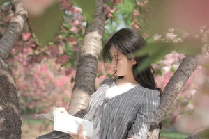 YiTuYu Art Language Vol.7128: Elegant and Timeless Portraiture with Model Xu Jia Yue - image 2