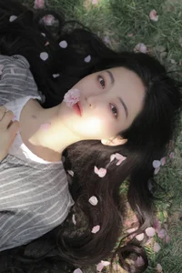 YiTuYu Art Language Vol.7128: Elegant and Timeless Portraiture with Model Xu Jia Yue - image 17