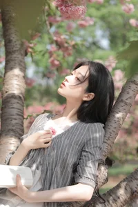 YiTuYu Art Language Vol.7128: Elegant and Timeless Portraiture with Model Xu Jia Yue - image 9