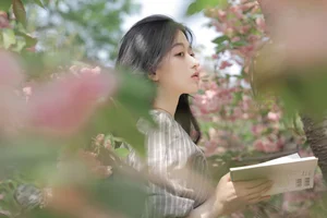 YiTuYu Art Language Vol.7128: Elegant and Timeless Portraiture with Model Xu Jia Yue - image 3