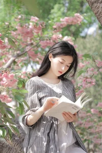 YiTuYu Art Language Vol.7128: Elegant and Timeless Portraiture with Model Xu Jia Yue - image 23