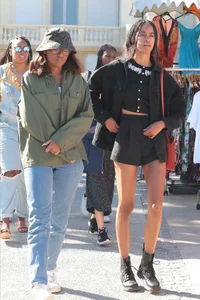 Style Evolution: The Increasingly Bold Fashion Choices of the Obama Sisters - image 1
