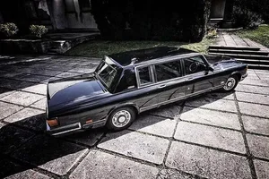 The Soviet ZIL-4104 Limousine: A Handcrafted Icon of State Luxury - image 3