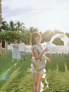 Kieu Trinh Xiu: The Ethereal Beauty of Vietnam’s Famous Milk Tea Girl in New Photoshoot - image 3