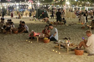 Da Nang's New Night Tourism: Elevating the Beachside Experience After Dark - image 2