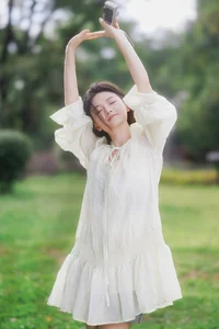 Serene Expressions: YiTuYu Art Language Vol.5186 Bu Ta Xiao Yao - image 3