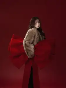 Rich Kid Chao: Stunning Close-Up Beauty & Elegant Charm Revealed - image 3