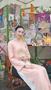 Nguyet Anh in Ao Dai: Volleyball Beauty Queen's Graceful New Year Look - image 8