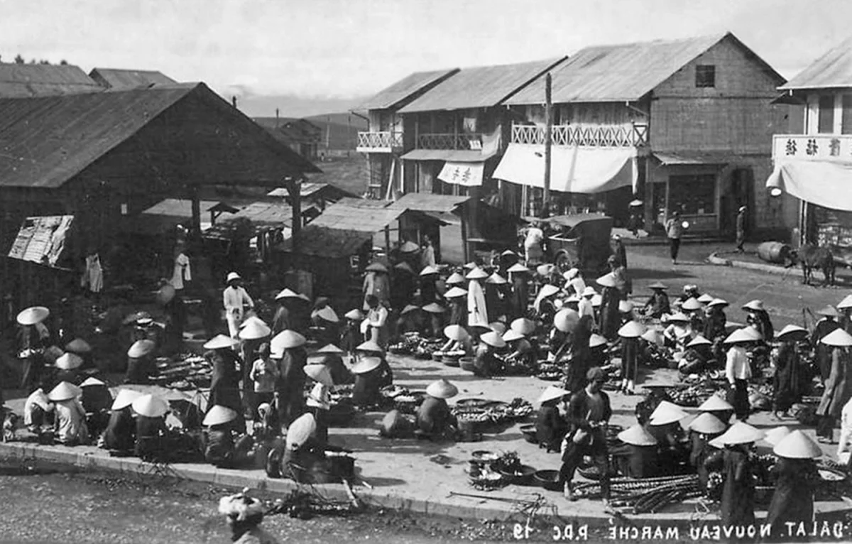 Nostalgic Journey: The Landscapes and People of Da Lat in the 1950s-1960s