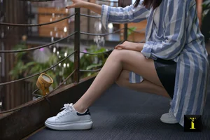 IESS 153 Ali Pure White Sneakers Fashion Gallery - image 4