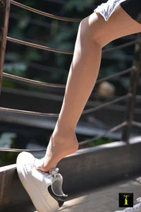 IESS 153 Ali Pure White Sneakers Fashion Gallery - image 31