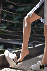 IESS 153 Ali Pure White Sneakers Fashion Gallery - image 25