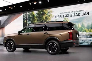 First Look: 2027 Hyundai Palisade Hybrid 9-Seater SUV Gallery and Features - image 0