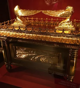 The Mystery of the Ark of the Covenant: Lost Treasures of the Bible - image 9
