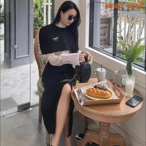 Gen Z Teacher Le Ha Inspires with Trendy Classroom Outfits - image 3